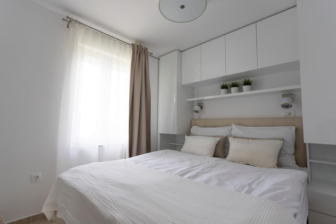 Luxury Mantinela Apartment Малинска Экстерьер фото