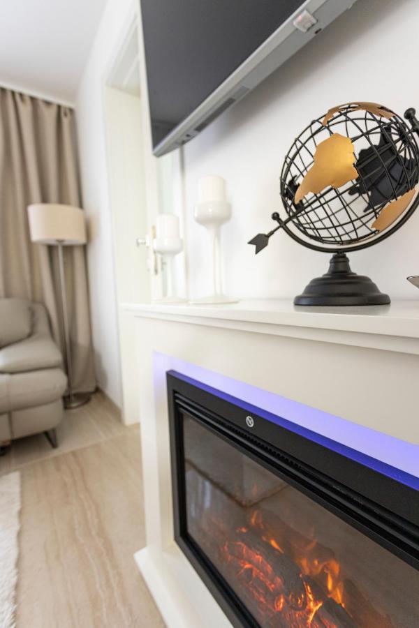 Luxury Mantinela Apartment Малинска Экстерьер фото