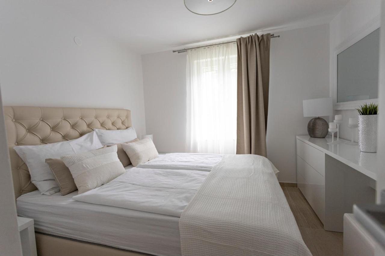 Luxury Mantinela Apartment Малинска Экстерьер фото