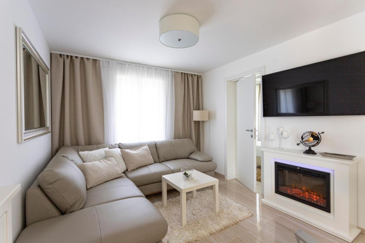 Luxury Mantinela Apartment Малинска Экстерьер фото